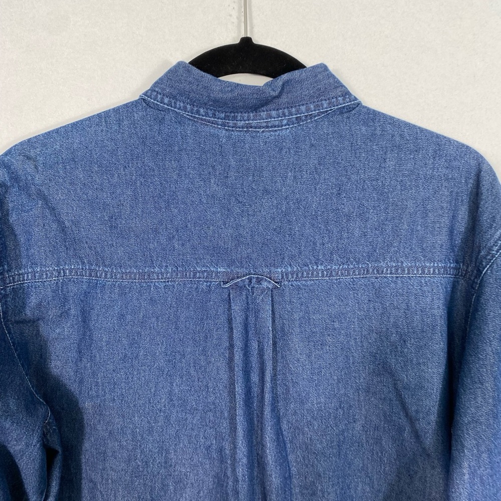 Bill Blass Jeans Christmas Embroidered Denim Button Down Shirt size Medium - Picture 7 of 9